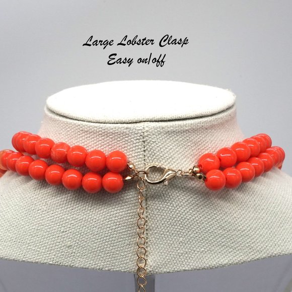 Water drop acrylic pendants necklace with matching earrings. - Picture 3 of 3